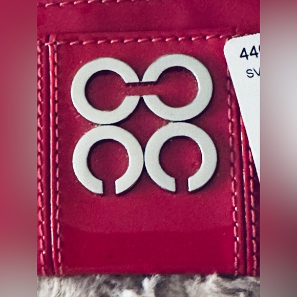 Authentic Coach Julian Magenta Patent Card Holder Case! NWT - Picture 3 of 6